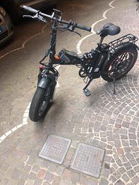 BICI ELETTRICA 250W come nuova solo 800Km