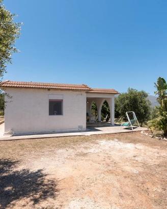 Splendida Villetta Indipendente con Giardino