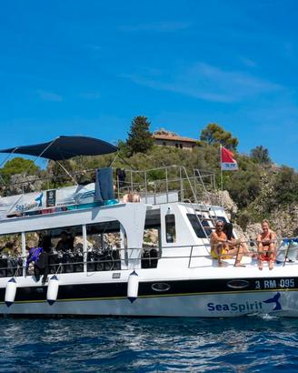 Barca  Diving/Snorkeling/Giri barca – 26 Pax