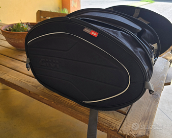 Nuove borse estensibili givi × scooteroni e moto