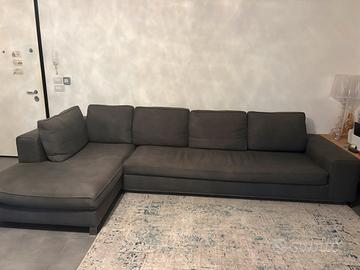 Divano Minotti modello William due elementi