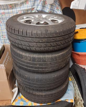 Treno completo ruote e cerchi 14 lancia y