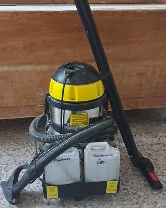 Aspirapolvere professionale, lava e igienizza