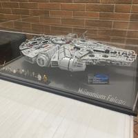Millenium Falcon Lego 75192 con teca