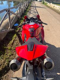 Ducati Panigale v4 akrapovic 25