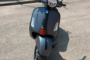 Vespa GTS super sport 300