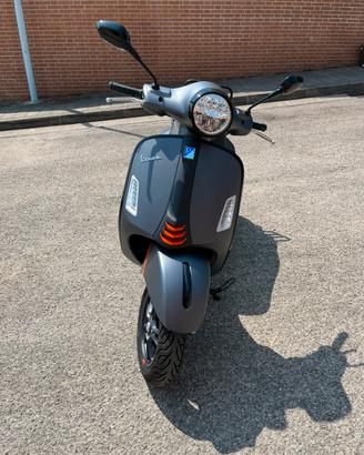 Vespa GTS super sport 300