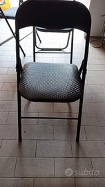 sedie, TV con porta TV girevole, freezer congelato