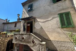 MULTILOCALE A CALVI DELL'UMBRIA