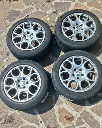 cerchi con gomme r16  per alfa 159
