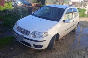 fiat punto 
