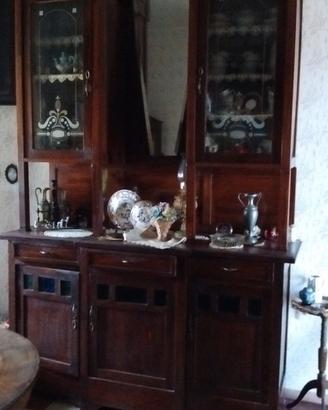 Credenza stile liberty