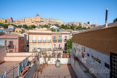 Soluzione su due livelli con terrazza panoramica