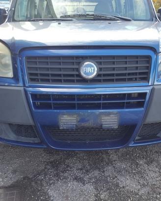 Paraurti anteriore FIAT DOBLO del 2006