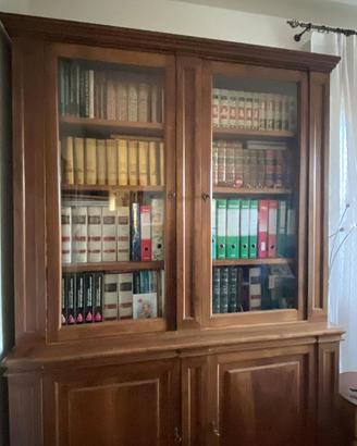 Armadio antiquariato