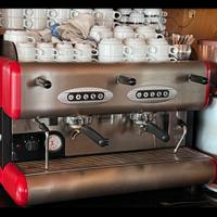 Macchina due gruppi da caffe per bar. San Marco