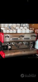 Macchina due gruppi da caffe per bar. San Marco