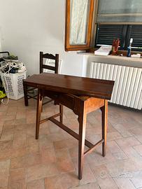 Tavolo in legno antico
