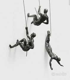 Set 3 sculture da parete “climbers”