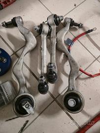 Kit braccetti anteriori con powerflex neri bmw