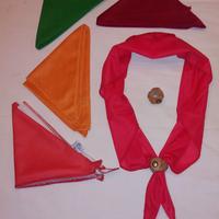 Foulard boy scout e coltellino svizzero
