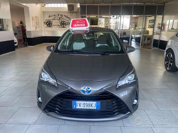 Toyota Yaris 1.5 Hybrid 5 porte Cool - Nessun vinc