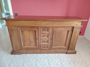 Mobile in legno massiccio