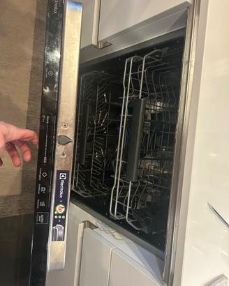 Lavastoviglie Electrolux