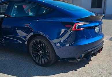spoiler tesla model 3 fino al 2023 maxton design