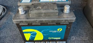batteria auto 12v 50ah come nuova ottobre 25