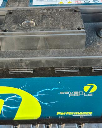 batteria auto 12v 50ah come nuova ottobre 25