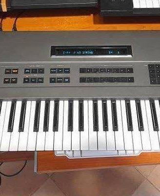 Roland JX-10 Super JX con programmer