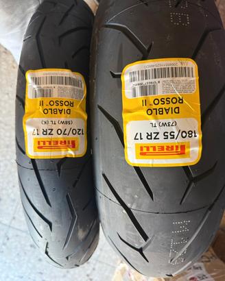 Coppie di gomme Diablo Rosso