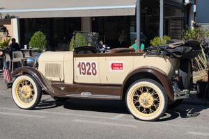 FORD  1.928