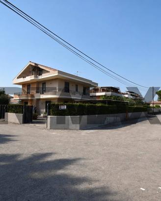 Villetta bifamiliare - Mascali