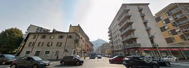 Monolocale arredato a Como