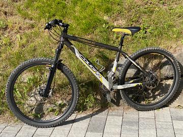 Mtb LEE COUGA HURRICANE AL