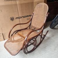 Dondolo Stile Thonet