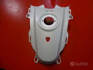 COVER CENTRALE DUCATI HYPERMOTARD 821