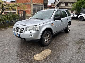 Land Rover Freelander 2.2 TD4 S.W. SE