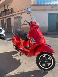 Vespa Gts 125