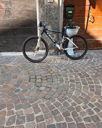 bici trek zr 9000
