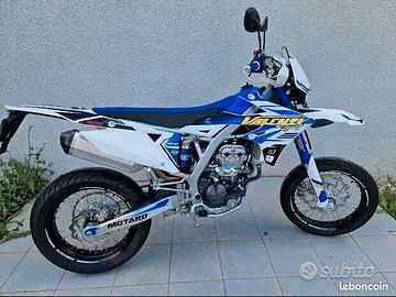 SUZUKY VALENTI SM 125 MOTORE A LIQUIDO