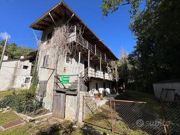 CASA DA RISTRUTTURARE COMPLETAMENTE - AMPIA MET...