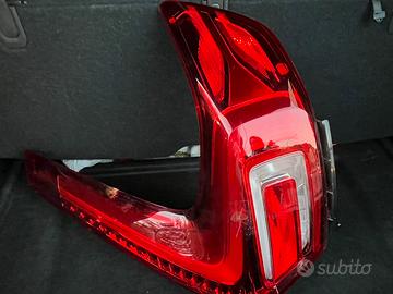 Fanale post. Dx volvo xc40