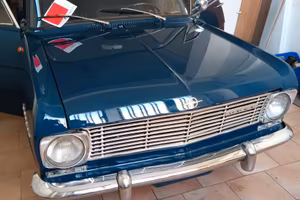 Macchina d'epoca 