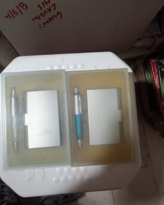 Set penne con porta post it