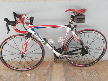 BICI CORSA IN CARBINIO " PINRELLO FP7 "