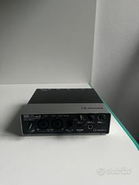 Scheda Audio UR