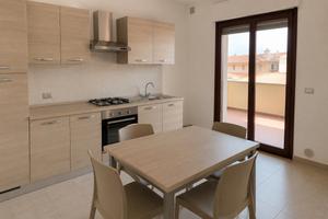 Bilocale con terrazzo in zona centrale